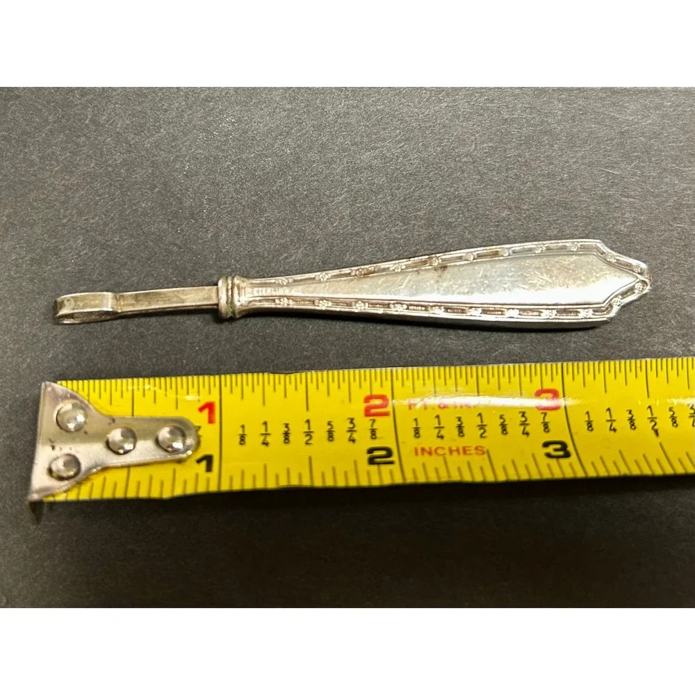 Antique Sterling Silver Daisy Pattern Glove Button Hook Loop Tool c. 1910